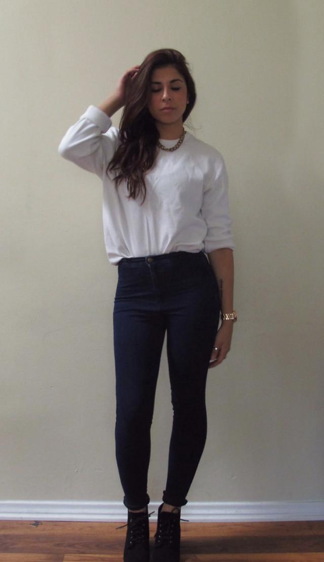 Guys, do you like it when girls wear high waisted jeans?