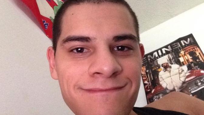 Girls, What do you girls think of my looks do you think I'm ugly or no? Please be honest with me ok?