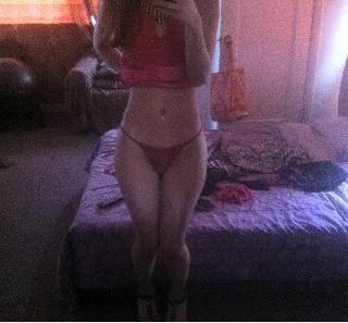 Guys, do I have big or small hips?