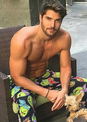 Honestly, whose more attractive?