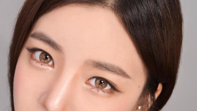 Are Circle Lenses (any colored lense) attractive or unattractive?