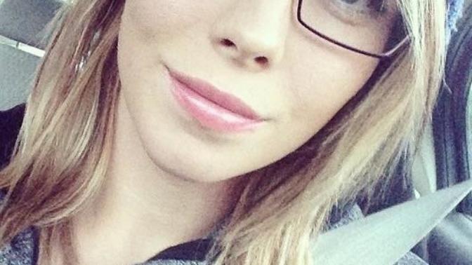 Thinking about changing my hair color did blonde hair look better or does brown?