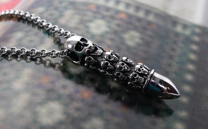 Which necklace do you like?