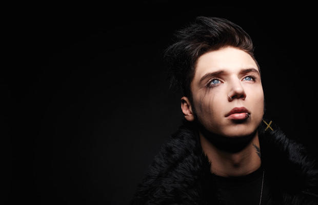 Why is Andy Biersack so hot?