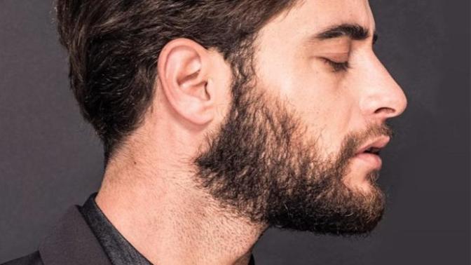 Anybody with great hair styling experience how would I get my hair to lay like this? What would I use?