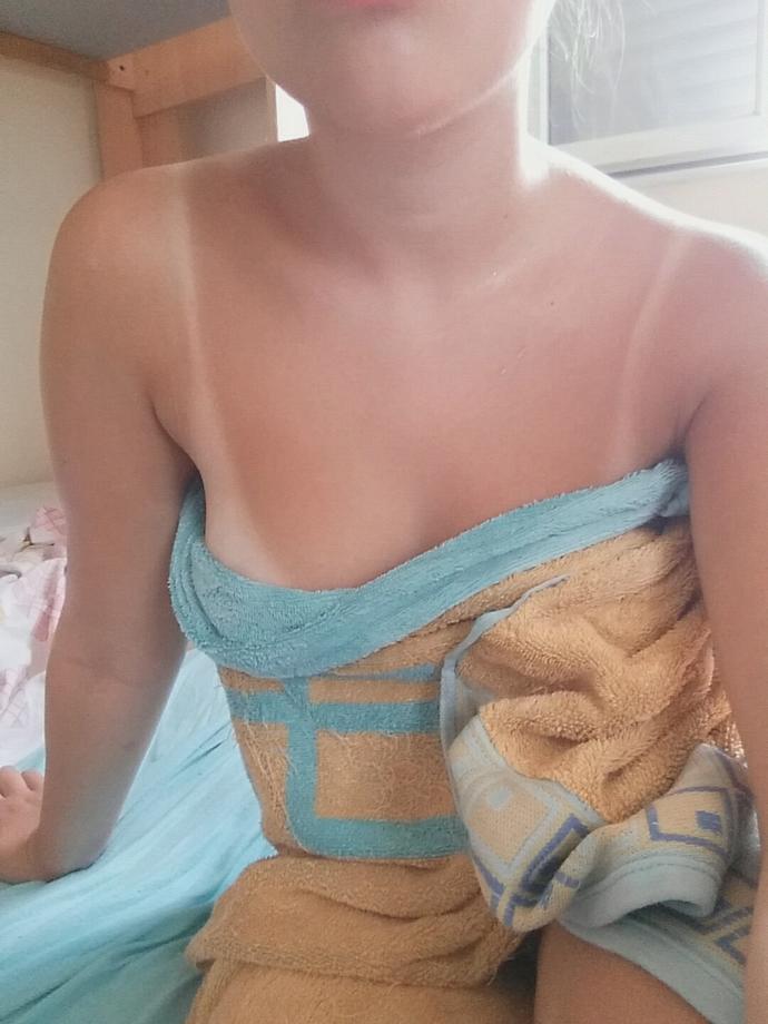 Guys, Opinions on tan lines?