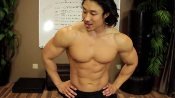 Do girls like thick guys?