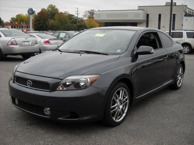 Looking to buy a new ride, which do you guys/girls like best out of these 4 options?