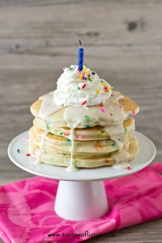 Which of the pancakes look yummiest?