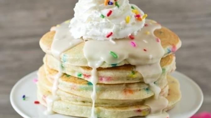 Which of the pancakes look yummiest?