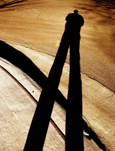Gagers who like tall dark, men, would you date my shadow?
