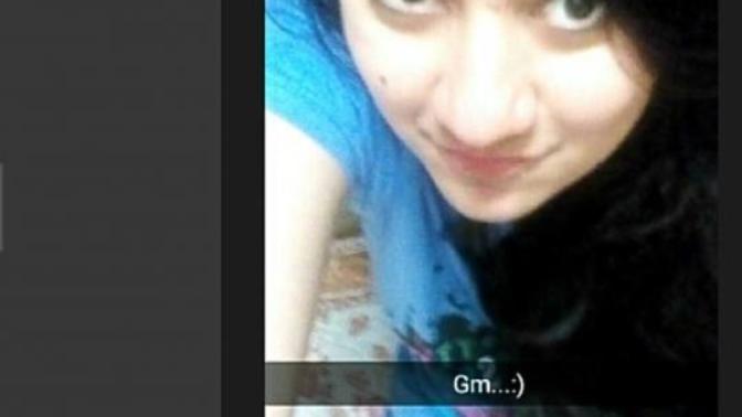 Make up tricks to cover flaws and enhance facial features (pics included)?