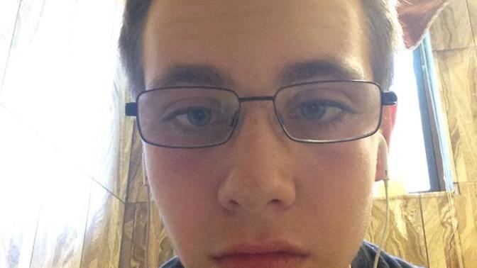 Girls, do I look particularly unapproachable?