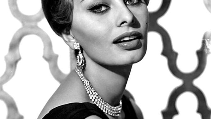 Which of these legends of cinema do you think is the prettiest?