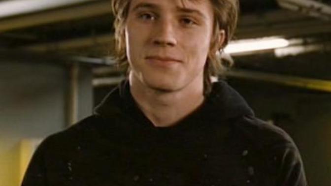 Girls, Do you guys think Garrett Hedlund is attractive?