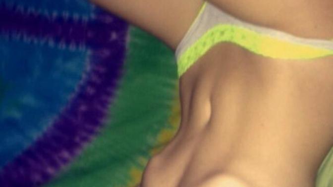 Does she look anorexic?