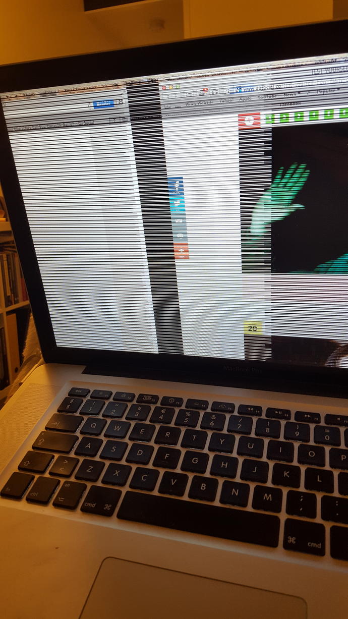 Macbook pro screen problems, any ideas of what it might be?