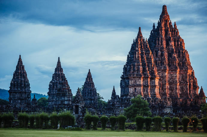 From these ugly pics, Hmm.. I think Indonesian Ancient Buildings are Very Ugly and Miscreated! How about you?