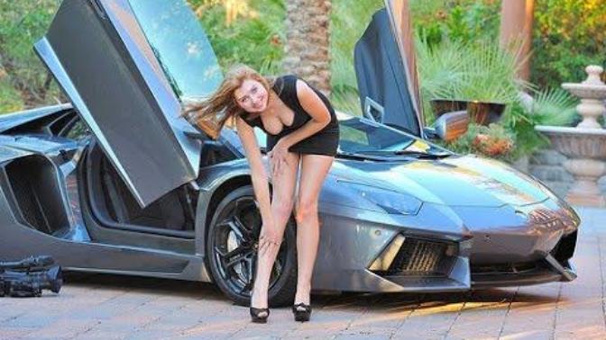 Are women hypergamous?