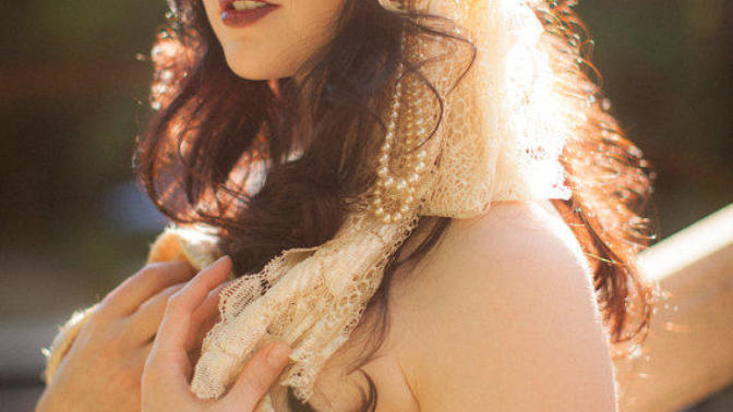 Girls, Which hairstyle is the cutest for my (gypsy) fortune teller costume?