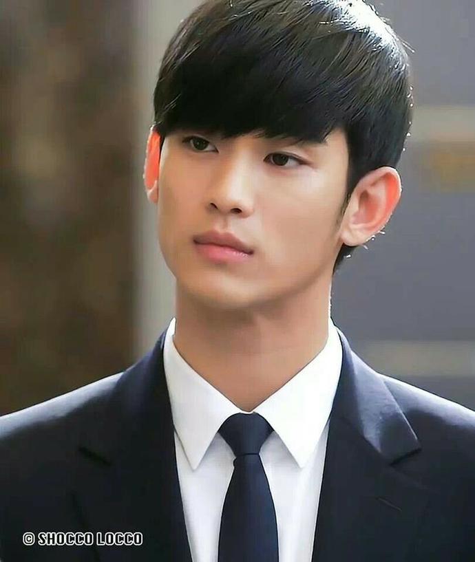 Who is the hottest guy here?
