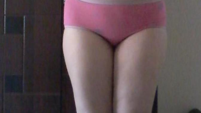 Am I fat? And my thighs I feel they are too thick how can I reduce their size? i'm 5'4 how many kilos do you think I am? And how many kilos to loose?