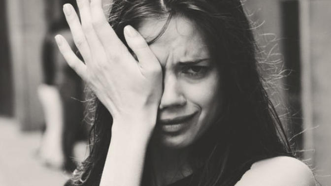 Would you stop to help a random crying girl in public?