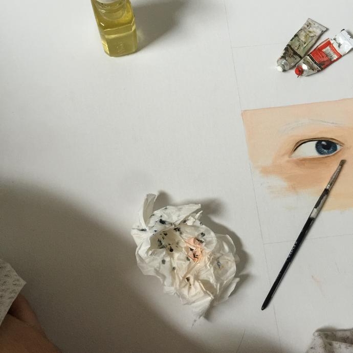 Does someone know how to shade the eyelid?? helpp?