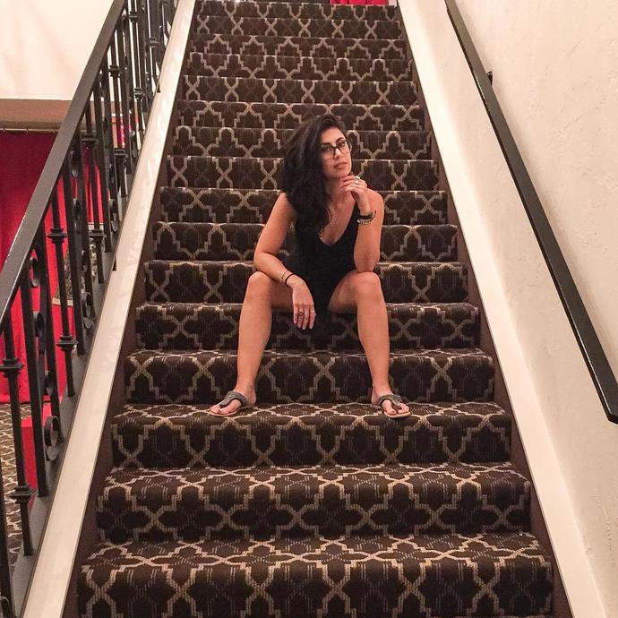 Would you date someone who was part of the paparazzi?