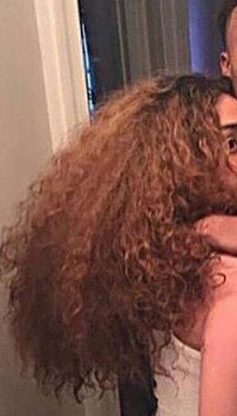 Do you like her hair ?