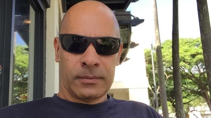 How do I look (Version 2).. Please only age 30+ vote?