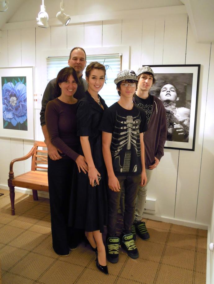 What do you think about girls who try really hard to show their different ?