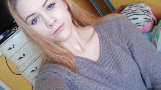 What color should I dye my hair?