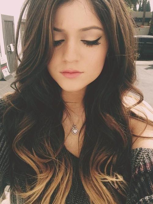 Which girl's hairstyle is prettier?