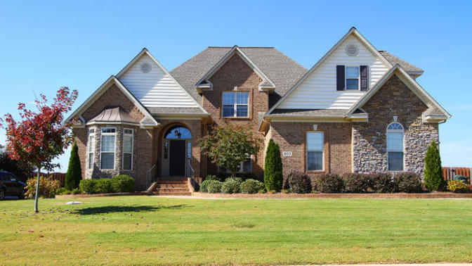 Would you rather live in an apartment or house?