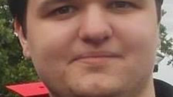 Girls, is this guy dateable/kissable?