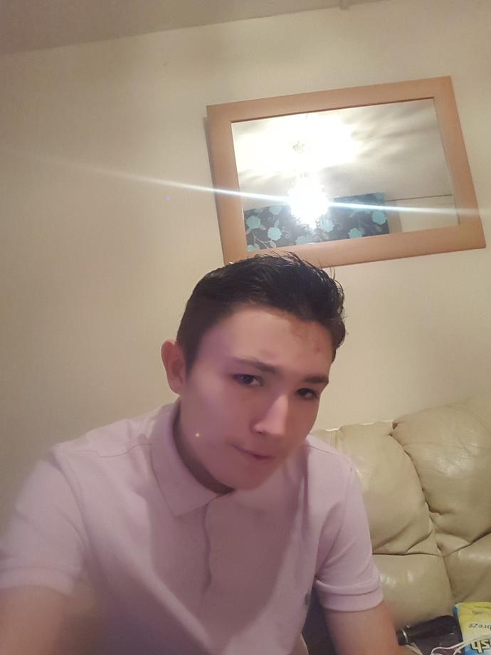Girls, Does looking 15 at the age of 20 the reason girls dont like me at the moment? And will this change once I naturally look older?