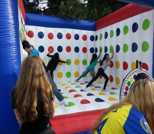 #LeftHandRed #RightFootBlue If you could play Twister with 5 other GAGers who would it be?