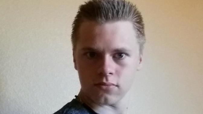 Girls, Am I Dateable (Pics)?