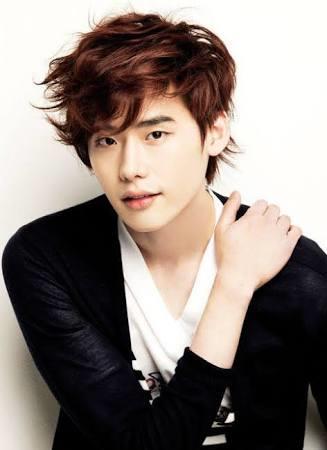 For those who're familiar with Korean Hallyu wave, this should be fun. Who do you think is the hottest Hallyu actor?
