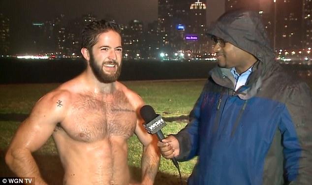 Anyone else agree that hitting on girls is pointless unless have muscles (Good read for male teens)?