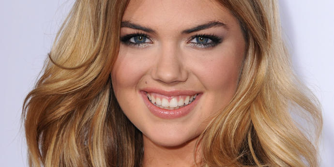Guys, blonde or brunette : Kate Upton or Emily Ratajkowski?