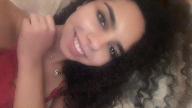 Can I have spontaneous selfies from you gaggers^^?