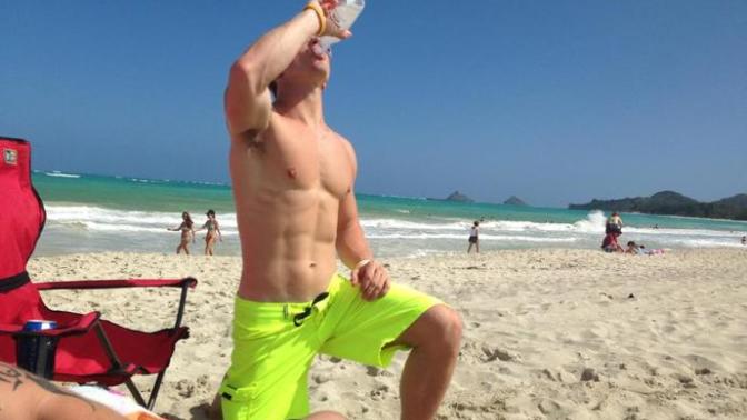 How do you feel about Reddit girls rejecting this man because he is 5'7?
