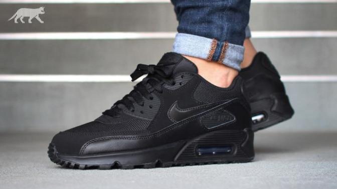 Are Nike Air Max 90's for chavs?