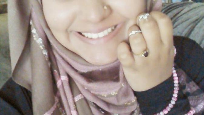 Cute vs hot face?