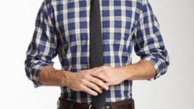 Is tucking shirts in going out of style?