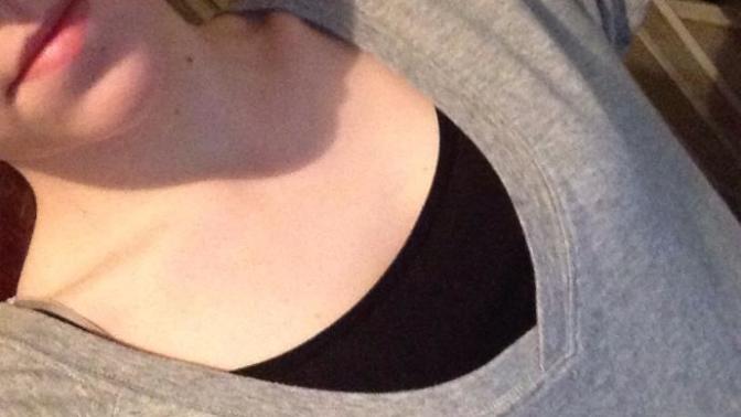 Guys, if a girl has a collar bone and it shows is it nasty or not attractive, I'm skinny enough you can see it and even feel it? So attractive or no?