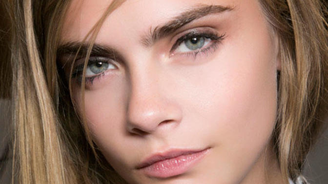 Thick or thin eyebrows?
