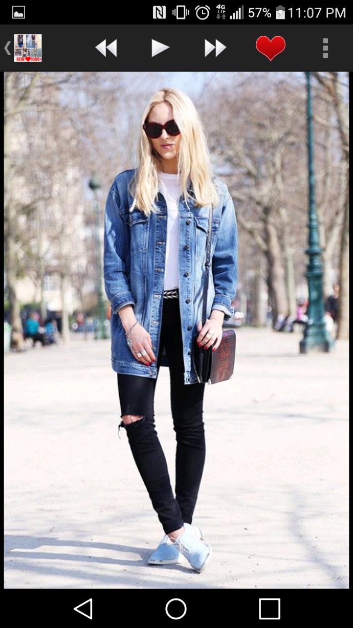 How do you like your girlfriend to dress ?